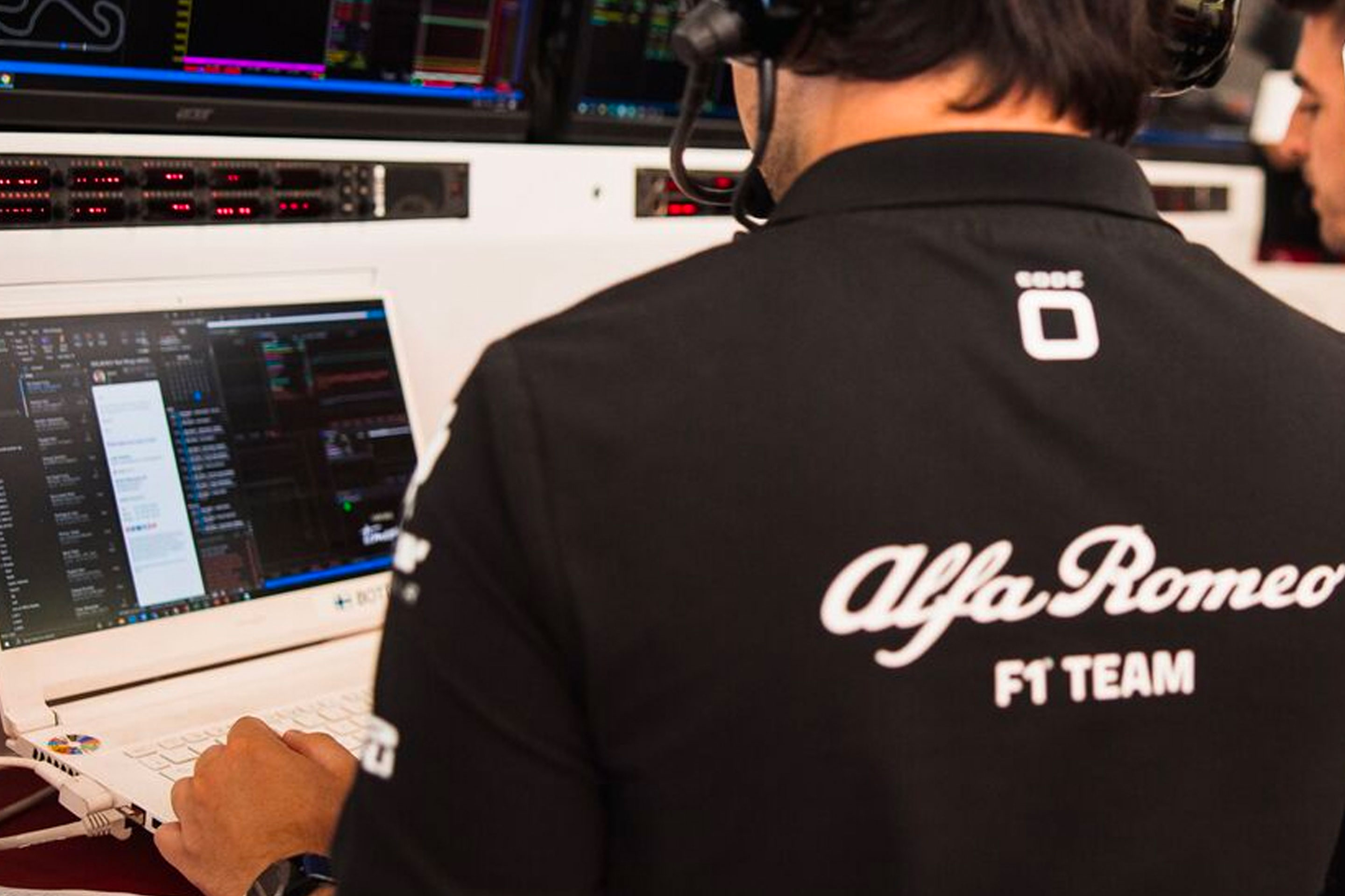 Accelleron and Sauber Motorsport workshop