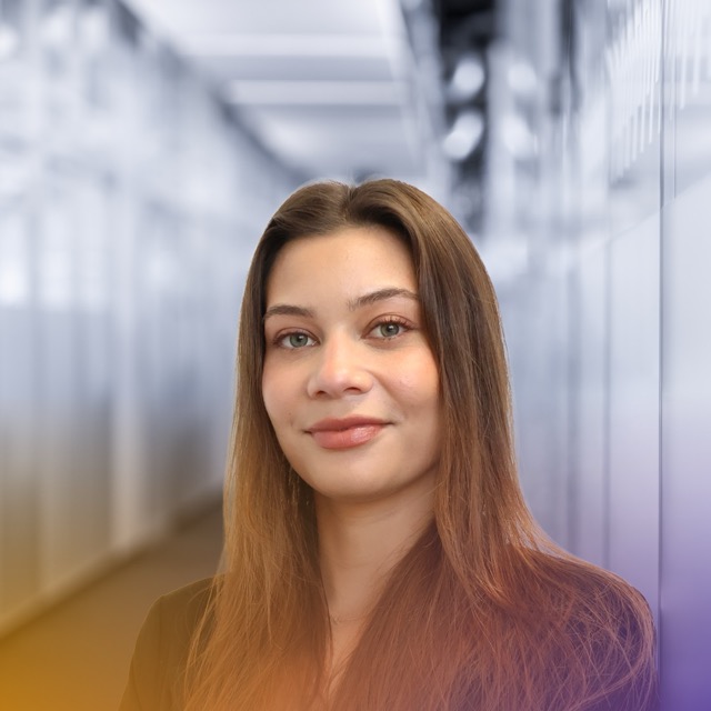 Nicolle, Global Travel & Expense Manager
