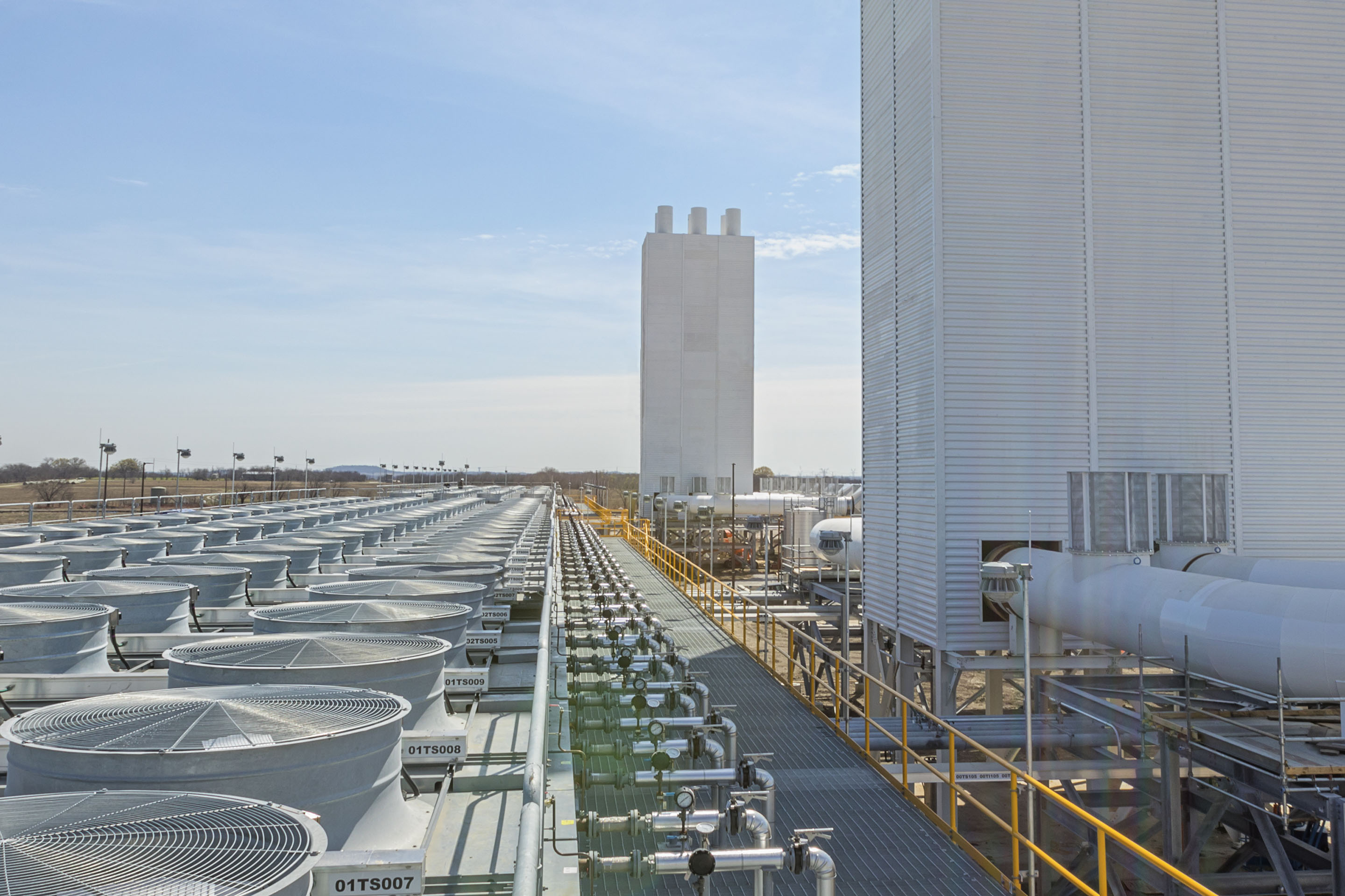 Accelleron charge! - Ready when the grid calls: Why peaking plants need predictable service