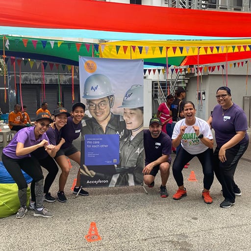 Accelleron - squat challenge organized by Fundación Yo También Puedo