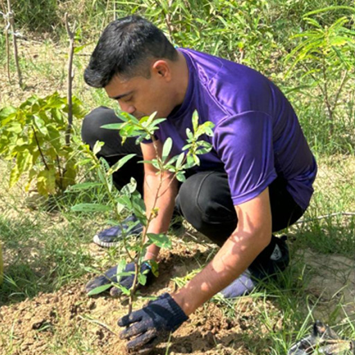 Accelleron India donated clothes 